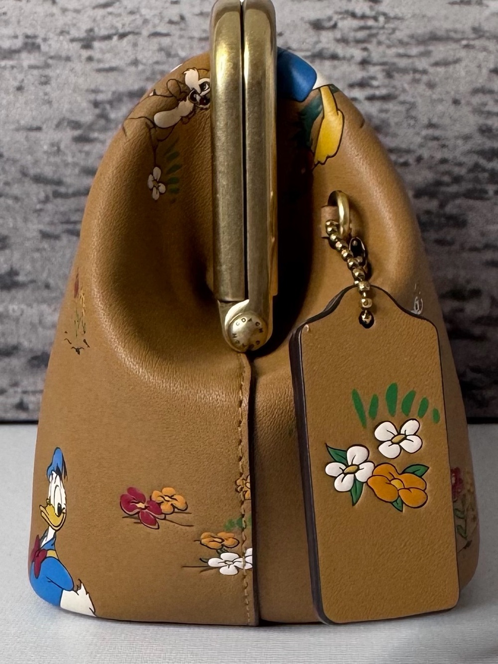 New Coach x Disney Mickey & Minnie Mouse & Friends Kisslock Leather Bag CAE68 - Picture 5 of 10